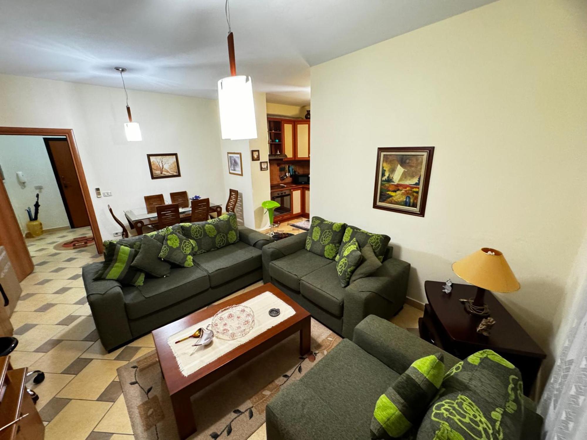 Square 11 Apartmán Tirana